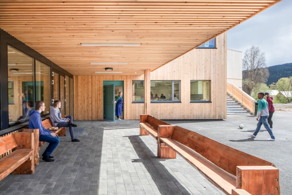Schule Sauland Ppag photo by Wolfgang Thaler