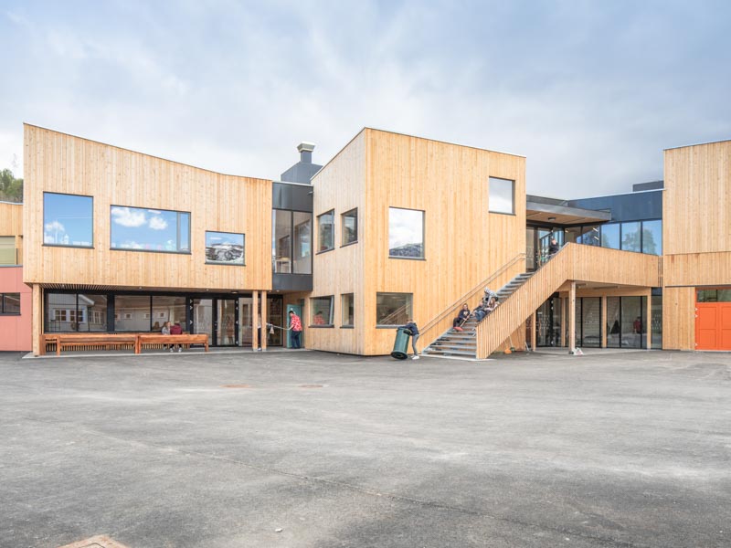 Schule Sauland Ppag photo by Wolfgang Thaler
