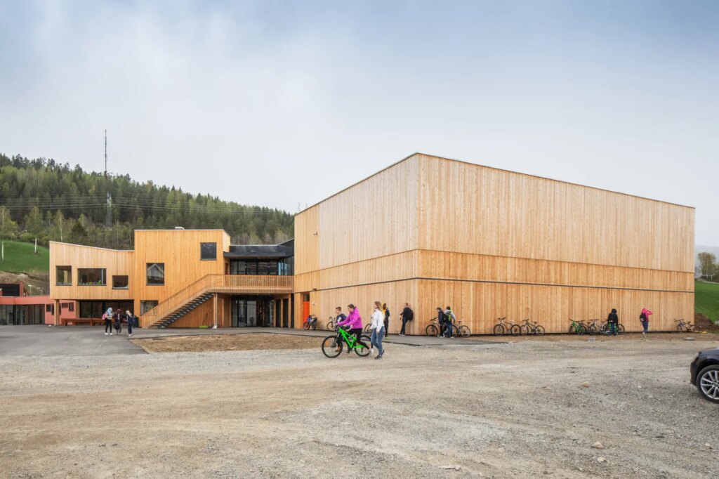 Schule Sauland Ppag photo by Wolfgang Thaler