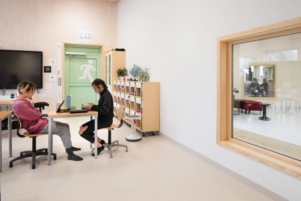 Schule Sauland Ppag photo by Wolfgang Thaler