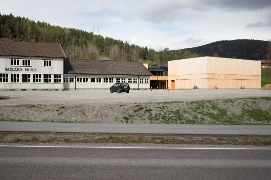 Schule Sauland Ppag photo by Wolfgang Thaler