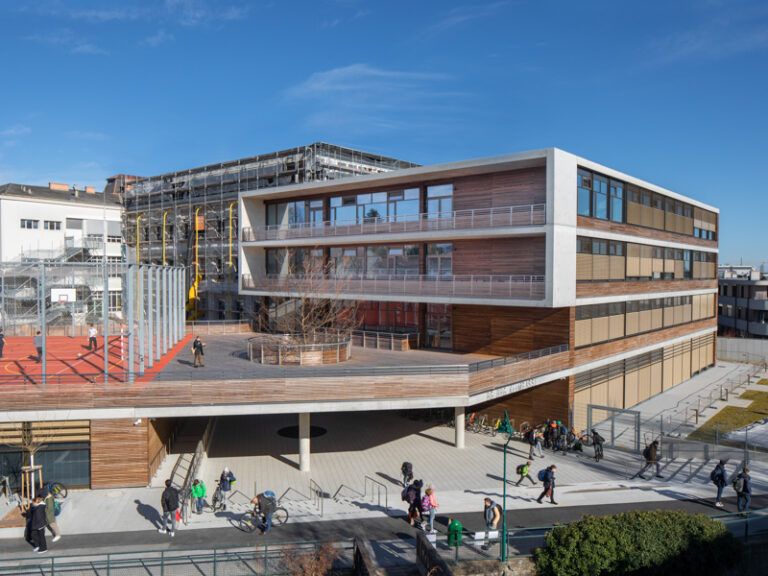 Schule Keimgasse  Treusch  photo  by Wolfgang Thaler