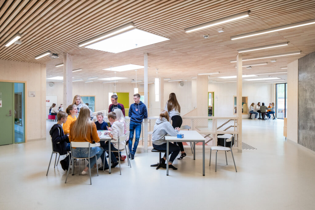 Schule Sauland  Ppag  photo  by Wolfgang Thaler
