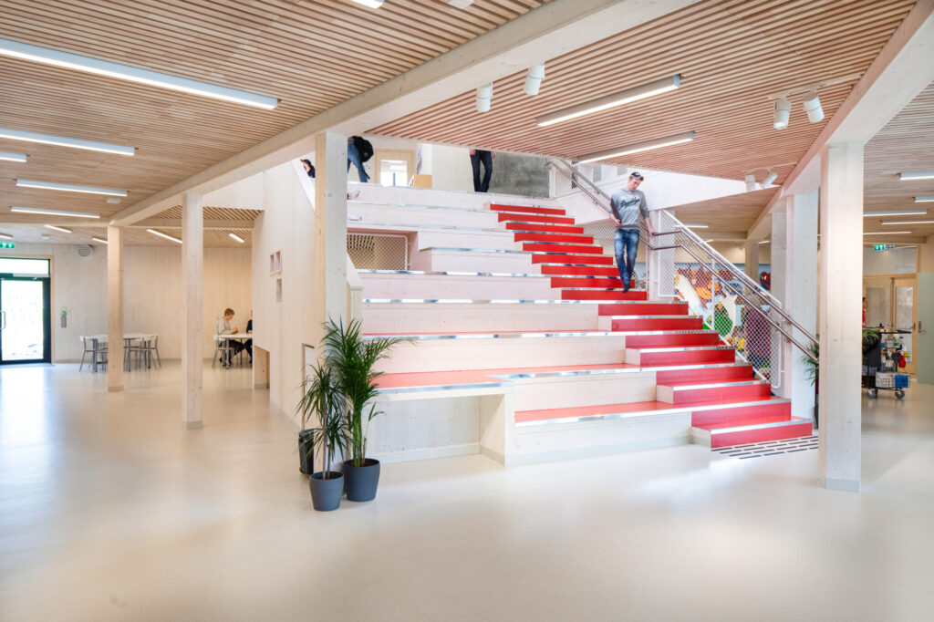 Schule Sauland  Ppag  photo  by Wolfgang Thaler