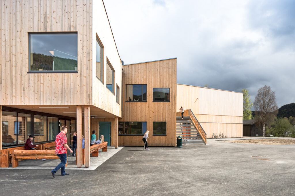 Schule Sauland  Ppag  photo  by Wolfgang Thaler