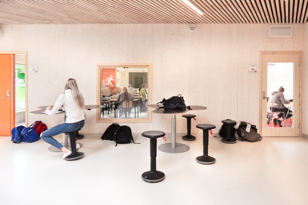 Schule Sauland  Ppag  photo  by Wolfgang Thaler