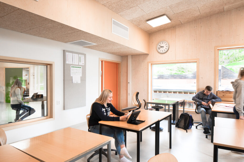 Schule Sauland  Ppag  photo  by Wolfgang Thaler