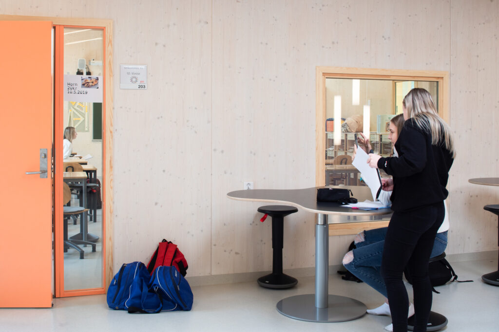 Schule Sauland  Ppag  photo  by Wolfgang Thaler
