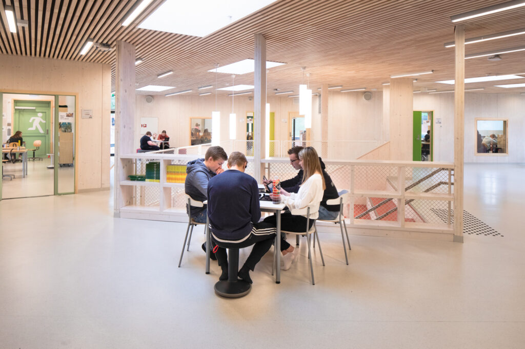 Schule Sauland  Ppag  photo  by Wolfgang Thaler
