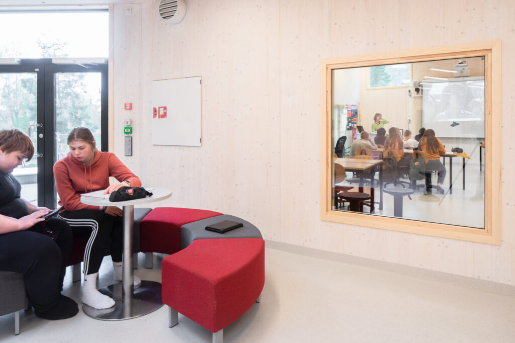 Schule Sauland  Ppag  photo  by Wolfgang Thaler