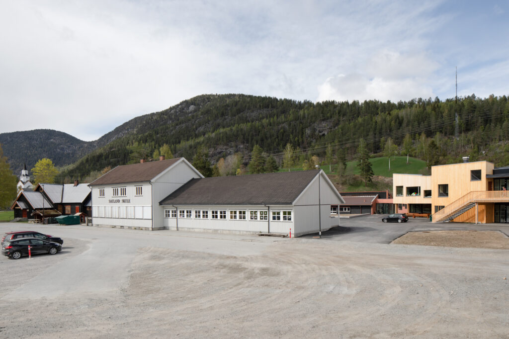 Schule Sauland  Ppag  photo  by Wolfgang Thaler