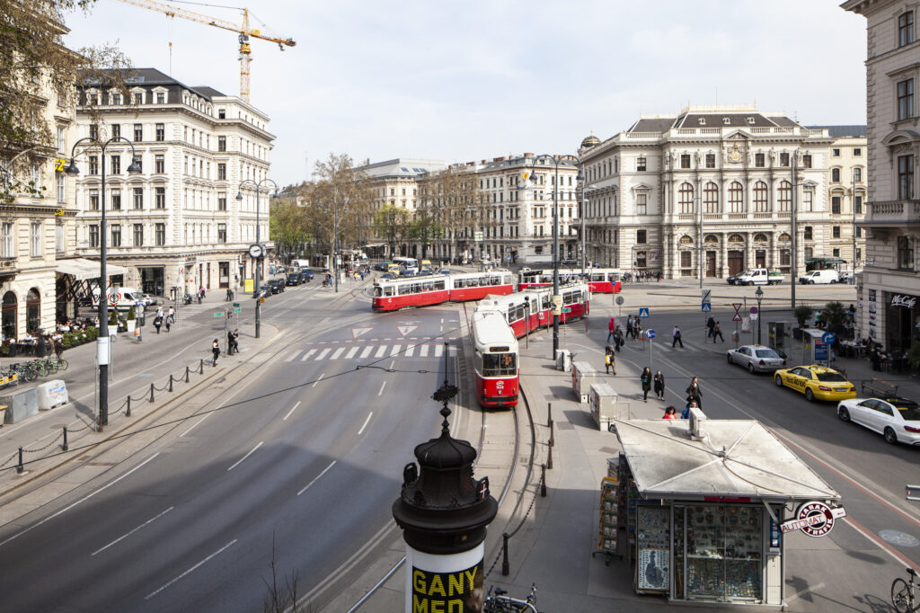 ringstrasse-wien-thaler-hochstativ